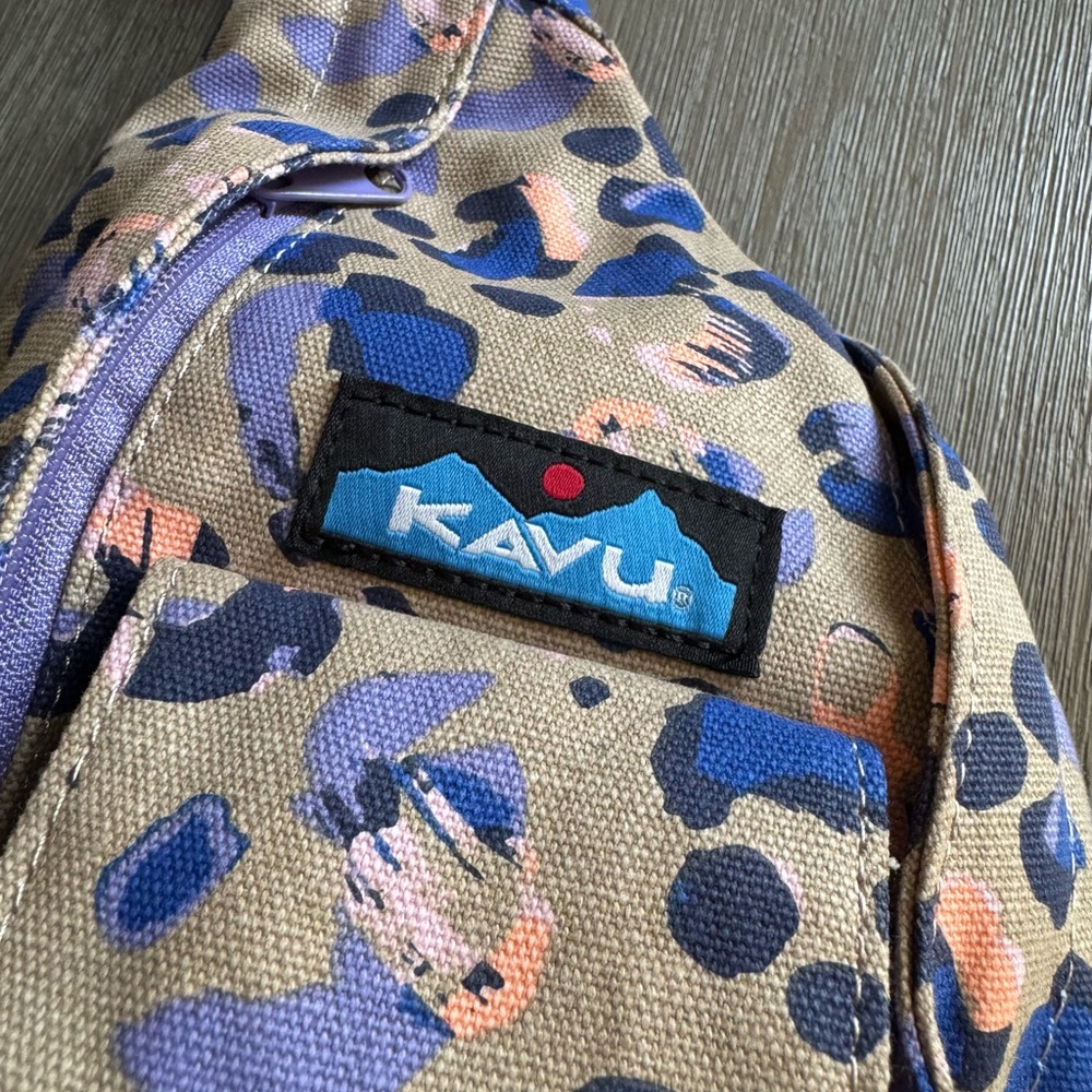 KAVU Rope Sling Bag - Picture 2 of 8